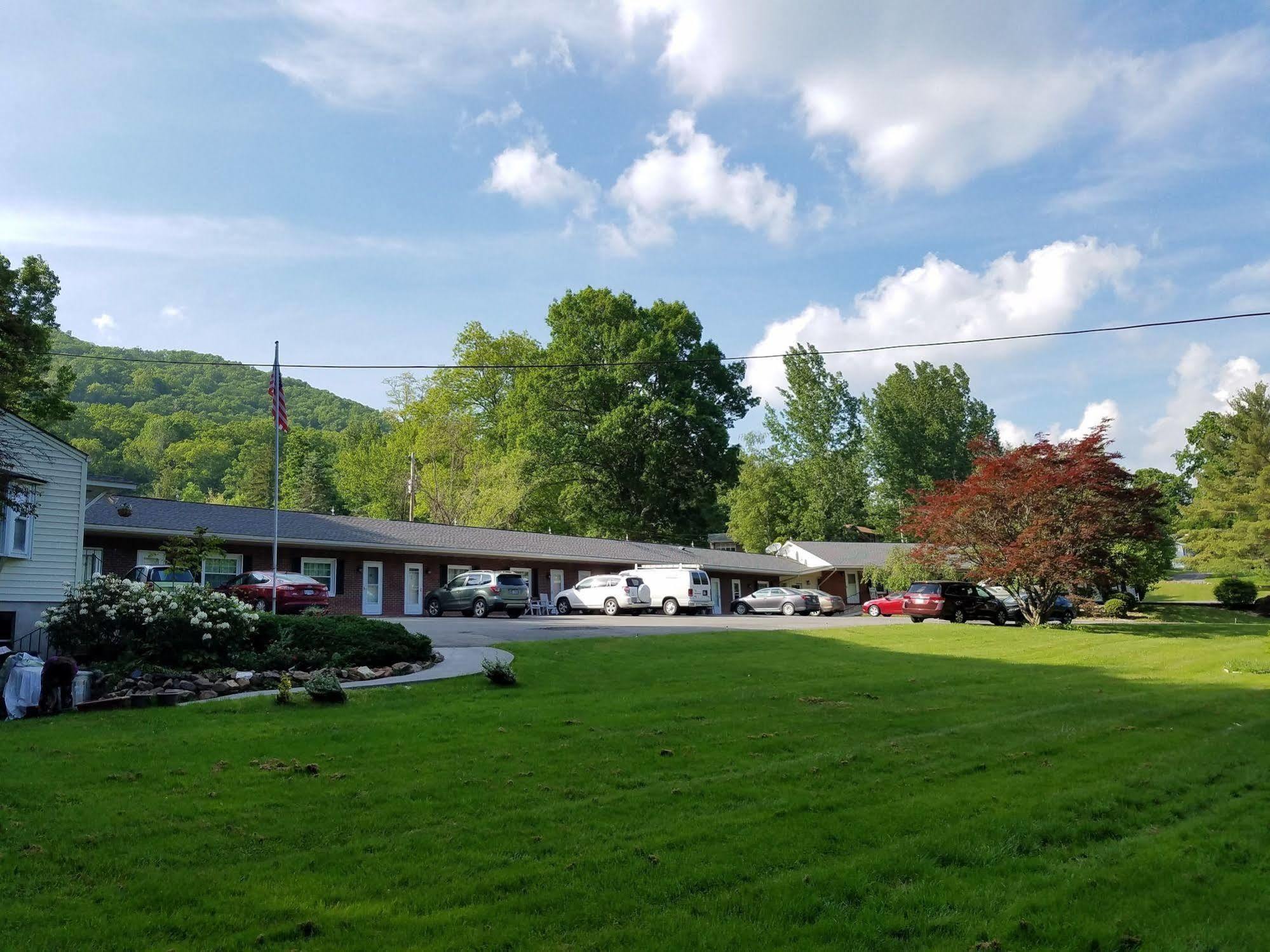 Roseloe Motel ฮ็อตสปริงส์ ภายนอก รูปภาพ